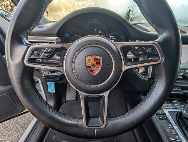 Used 2018 Porsche Macan image 33