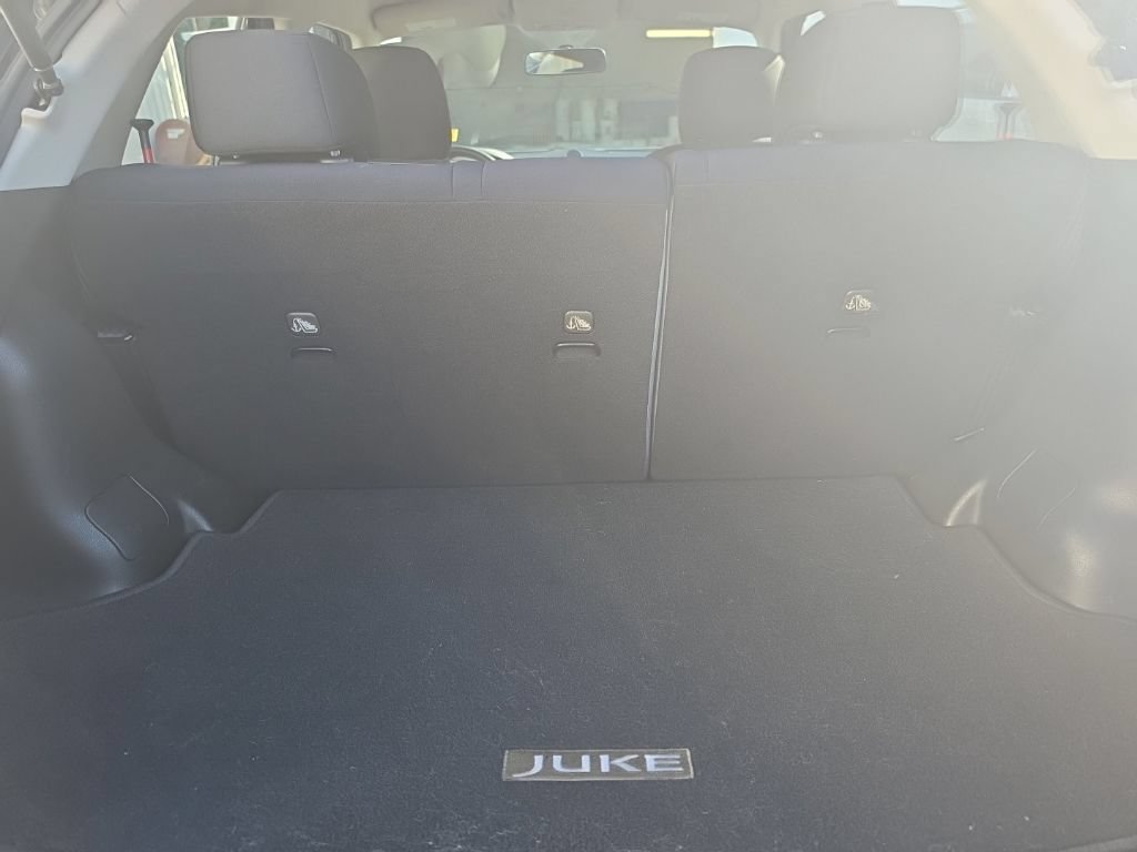 Used 2017 Nissan Juke S FWD image 22