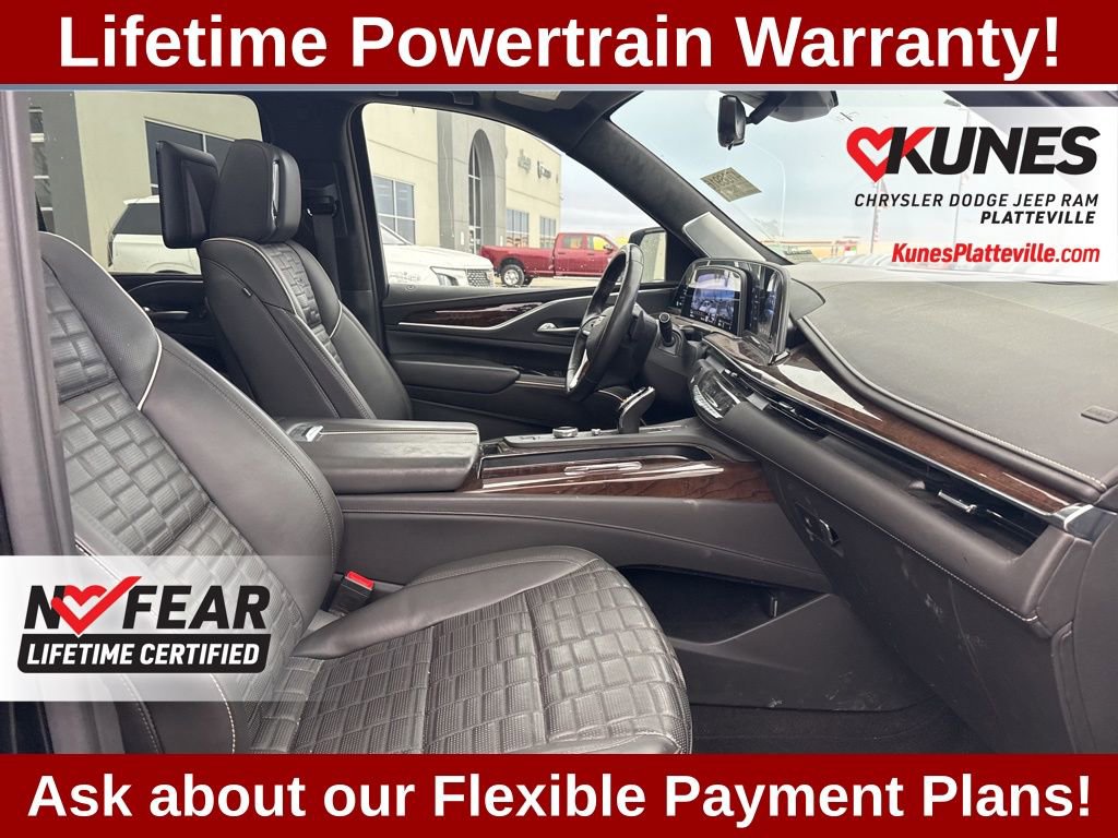 Used 2022 Cadillac Escalade Sport Platinum image 28