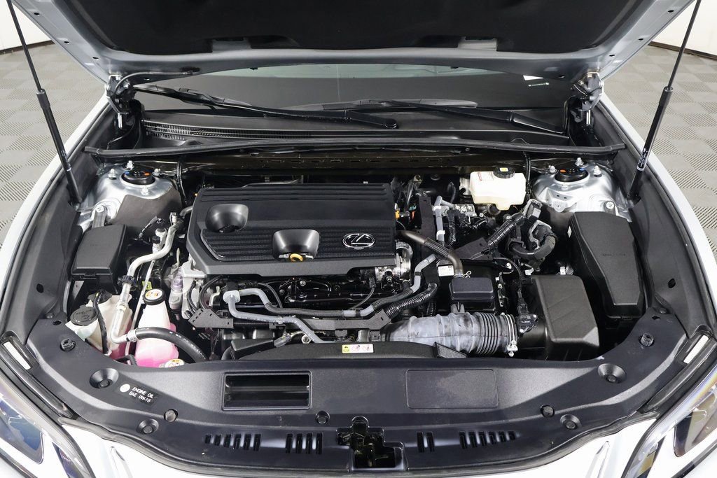 Used 2024 Lexus ES 300h w/ Premium Package image 15