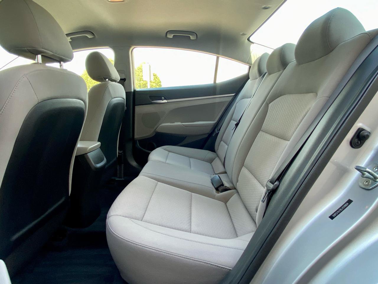 Used 2020 Hyundai Elantra SE FWD image 53