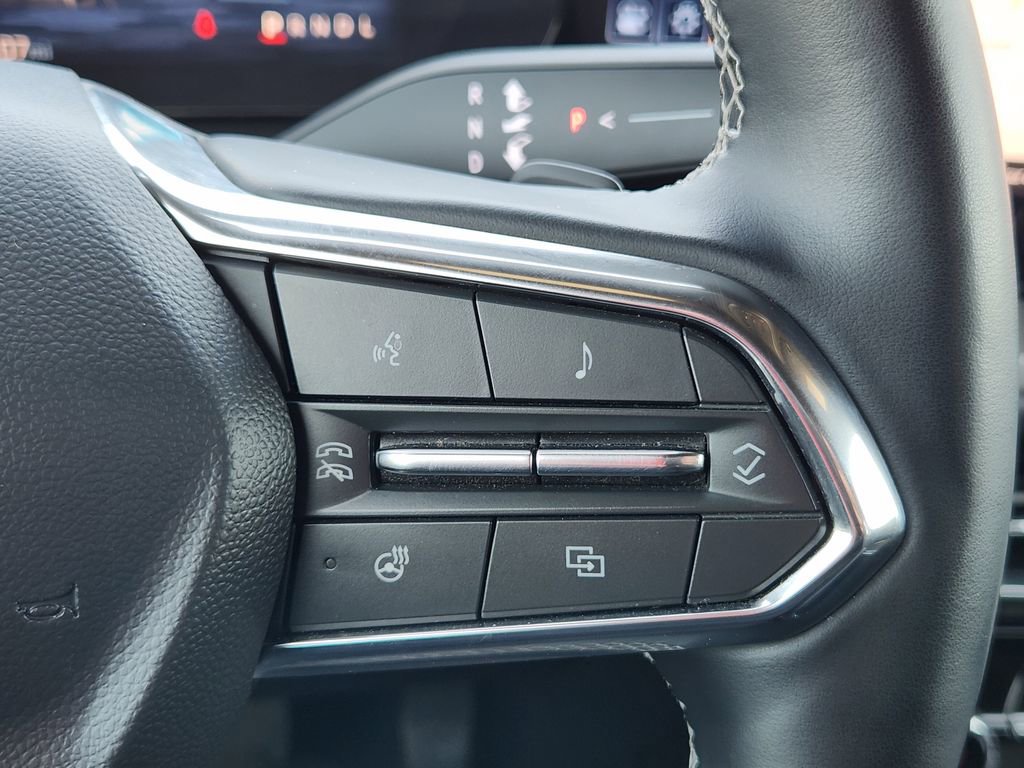 Used 2024 Chevrolet Traverse LT image 35