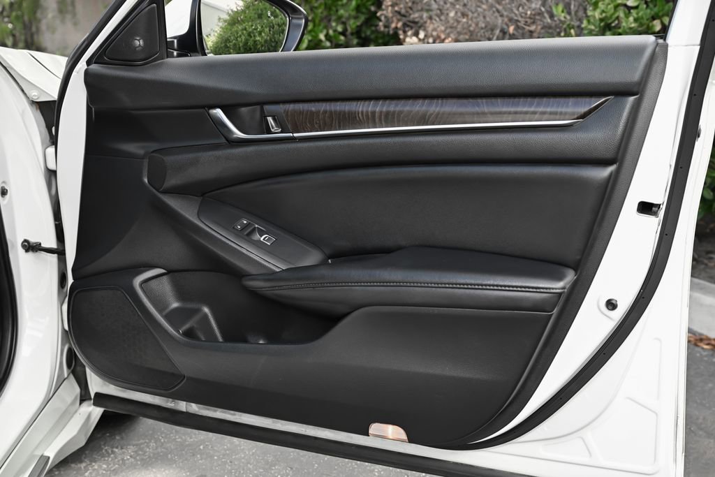 Used 2022 Honda Accord Touring image 50