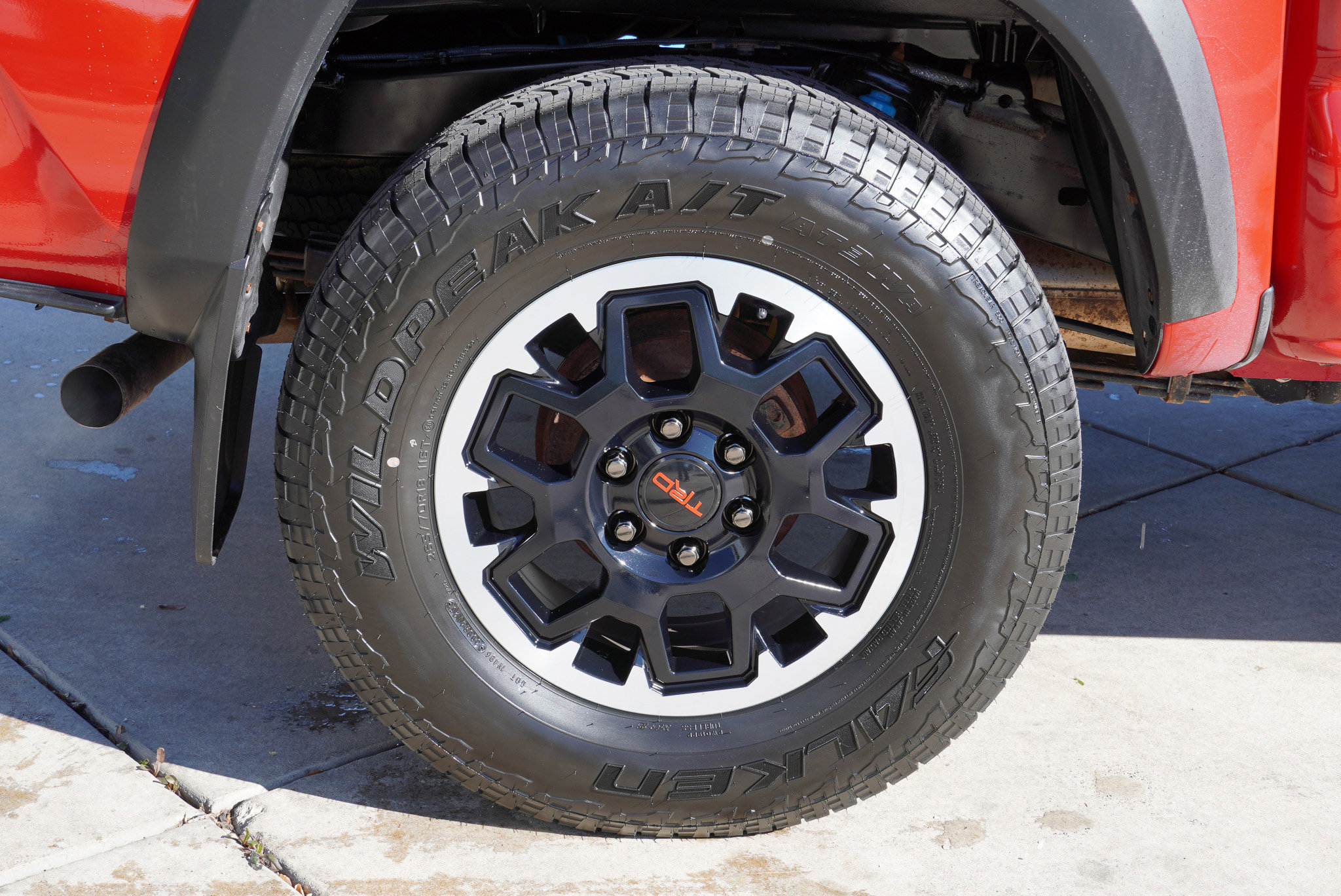 Used 2021 Toyota Tacoma TRD Off-Road w/ Technology Package image 11