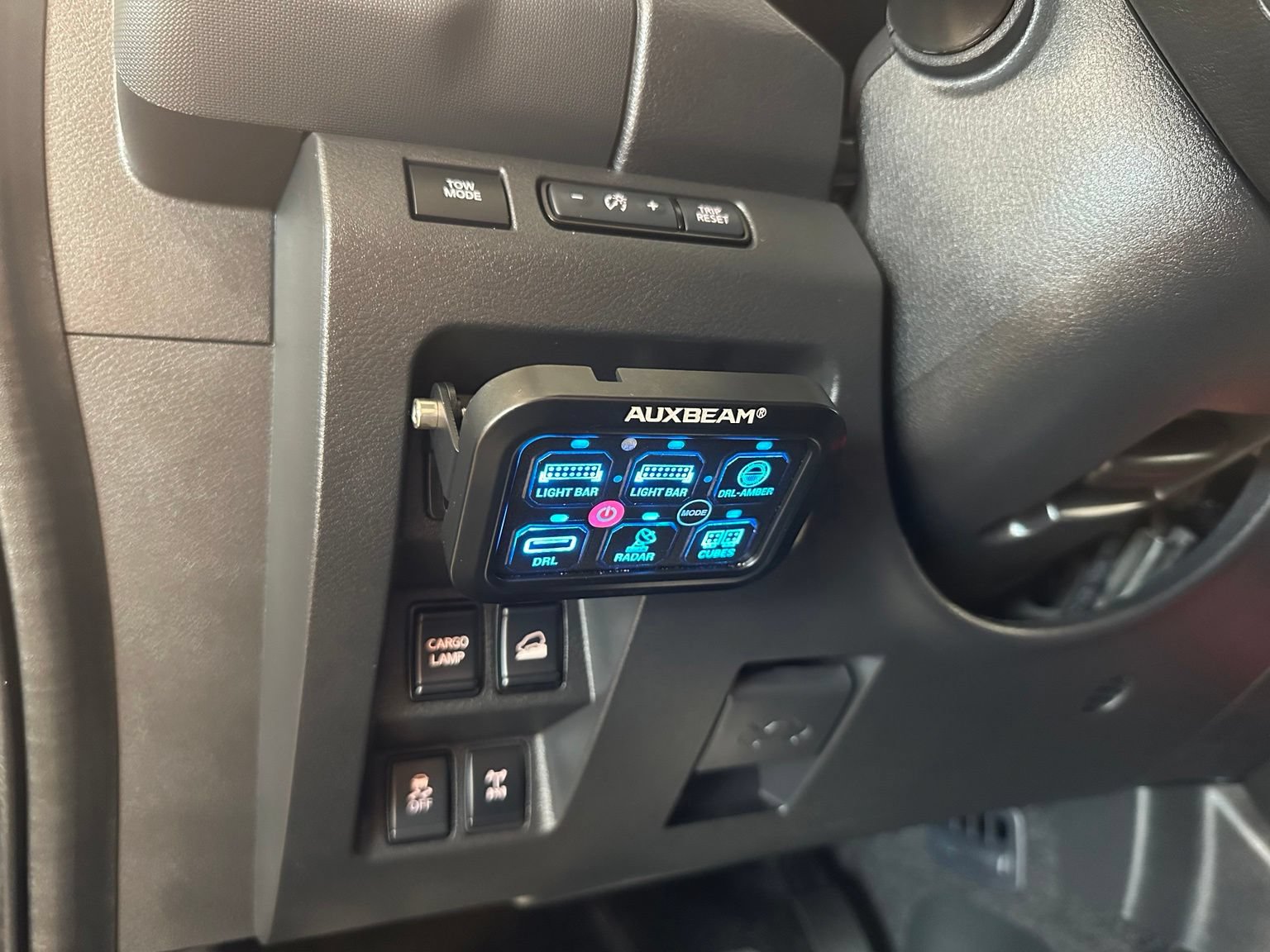 Used 2024 Nissan Frontier PRO-4X w/ Off-Road Protection Package AWD/4WD image 26
