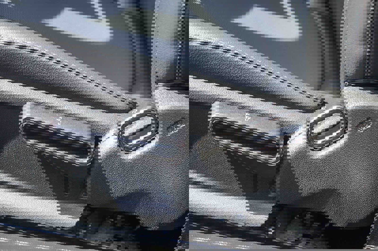 Used 2021 MINI Cooper Cooper image 26