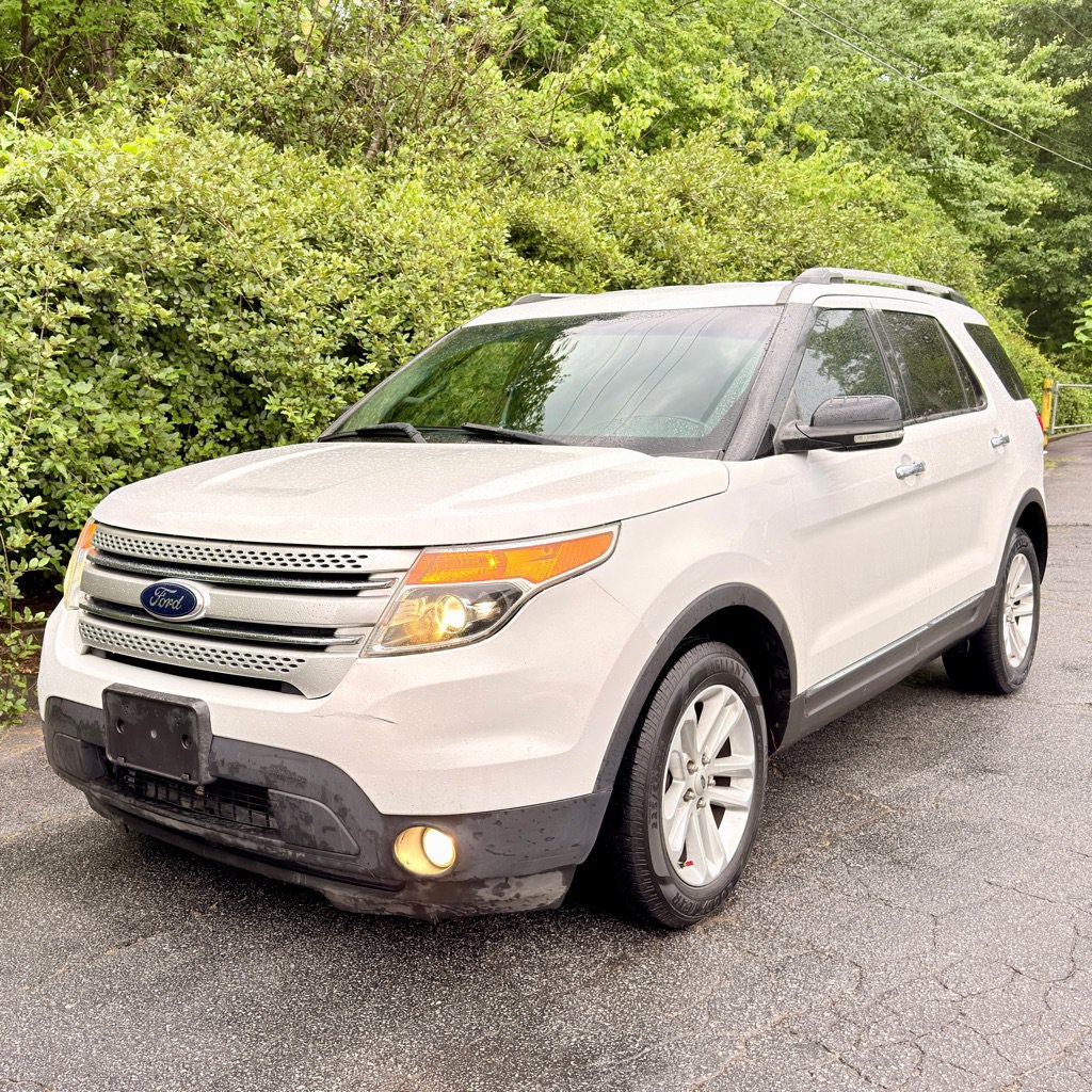 Used 2014 Ford Explorer XLT w/ Equipment Group 201A FWD image 6