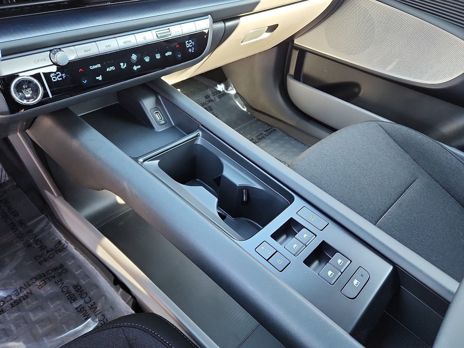 New 2025 Hyundai Ioniq 6 SE image 18