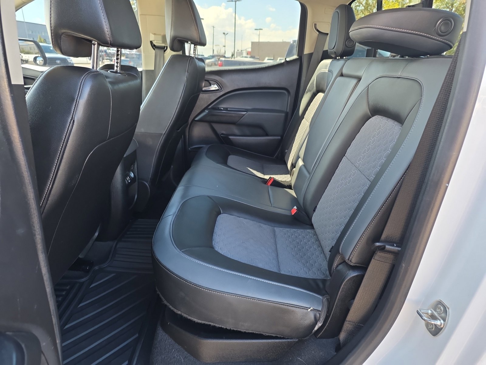 Used 2021 Chevrolet Colorado Z71 w/ Safety Package image 16