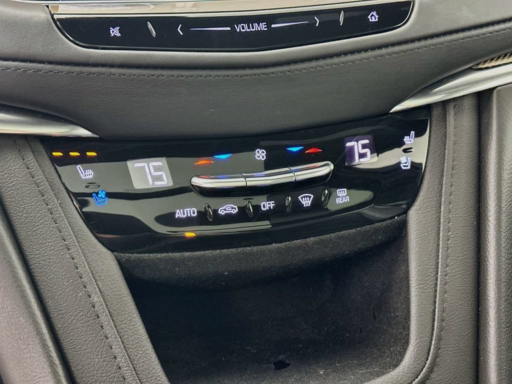 Used 2019 Cadillac XT5 Platinum AWD/4WD image 20