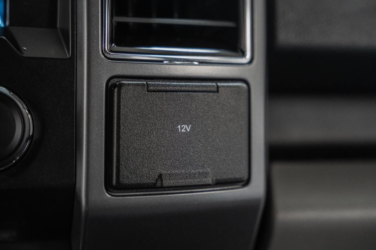 Used 2018 Ford F150 XLT w/ Equipment Group 302A Luxury image 28