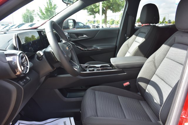 New 2027 Chevrolet Equinox LT FWD image 13