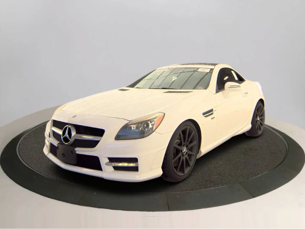 Used 2015 Mercedes-Benz SLK 350 w/ Multimedia Package image 3