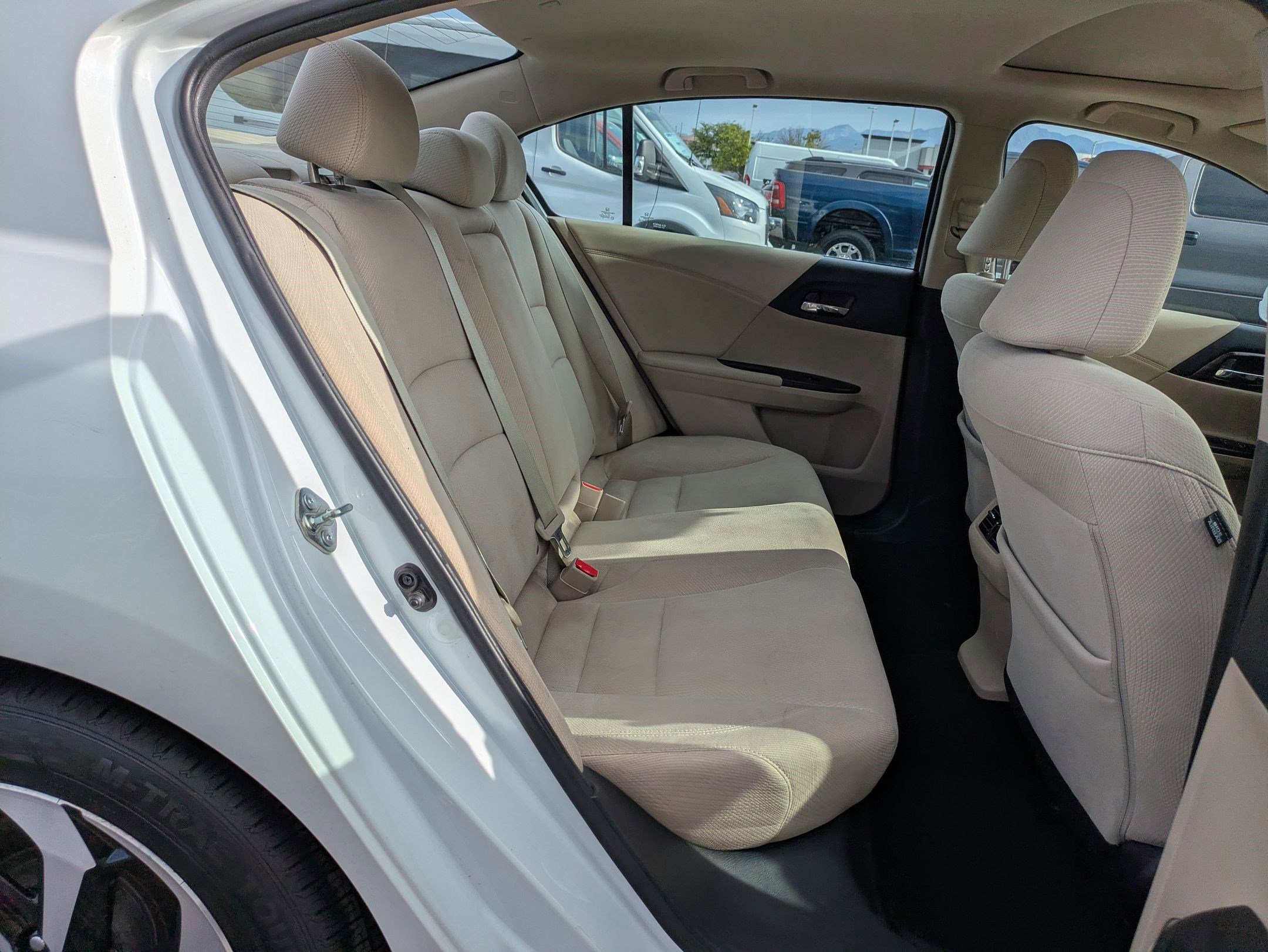 Used 2016 Honda Accord EX image 30