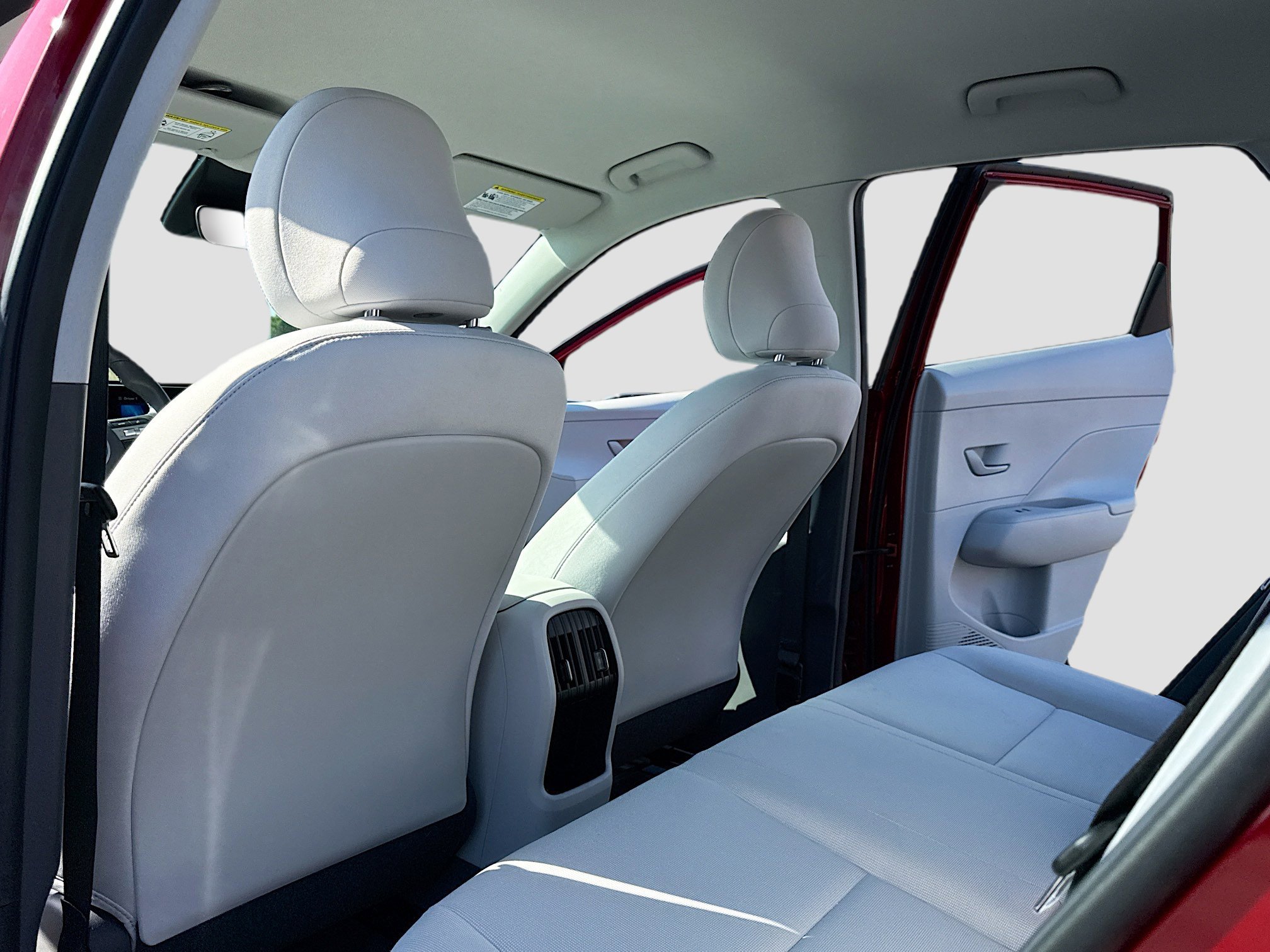 Certified 2025 Hyundai Kona SEL image 6