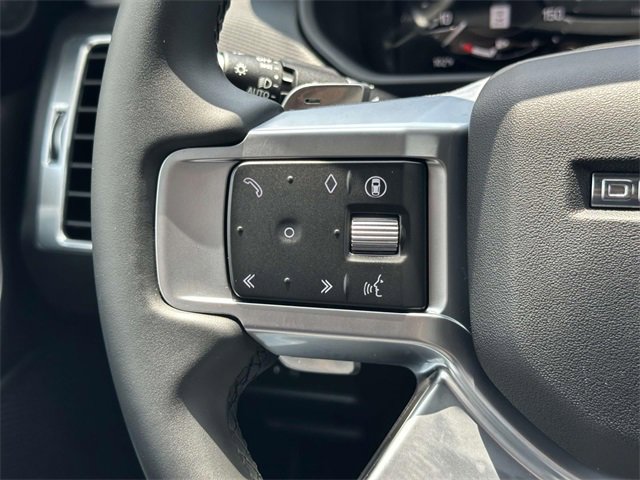 Used 2024 Land Rover Discovery Dynamic SE image 23