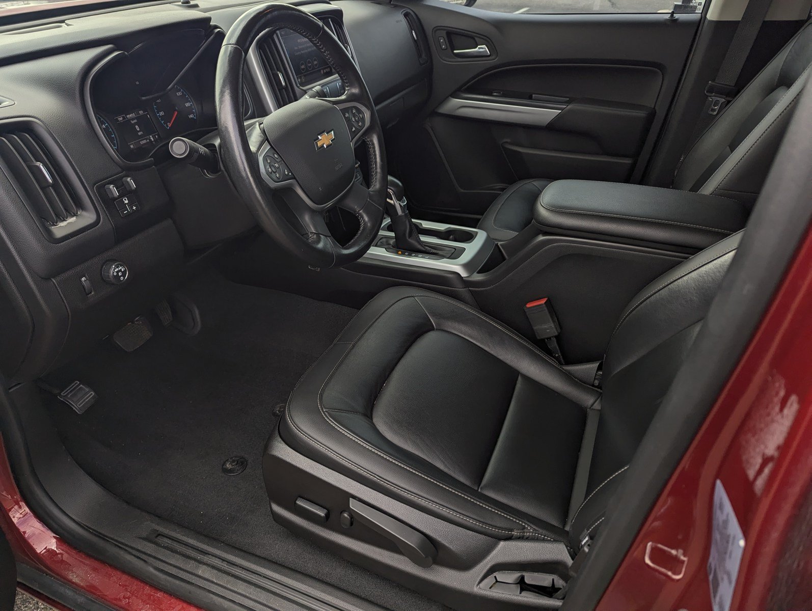 Used 2022 Chevrolet Colorado LT w/ Luxury Package RWD image 10
