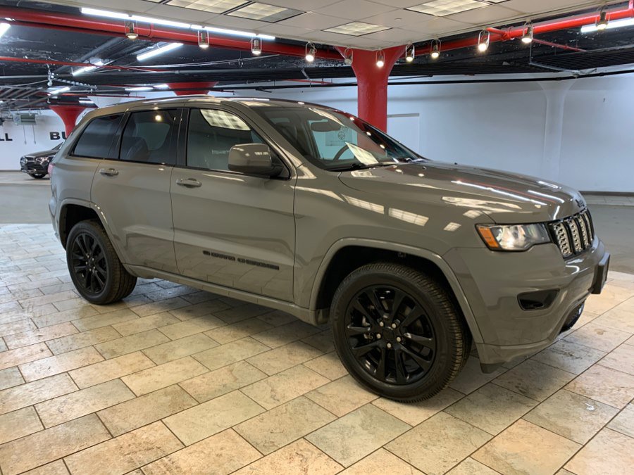 Used 2022 Jeep Grand Cherokee Laredo X AWD/4WD image 10