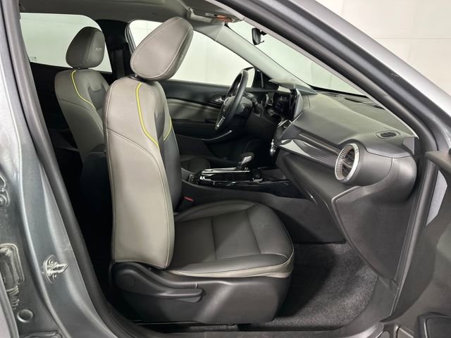 Used 2024 Chevrolet Trax ACTIV w/ Sunroof Package image 28