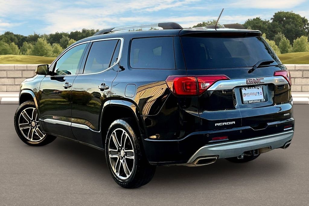 Used 2017 GMC Acadia Denali w/ Technology Package image 10