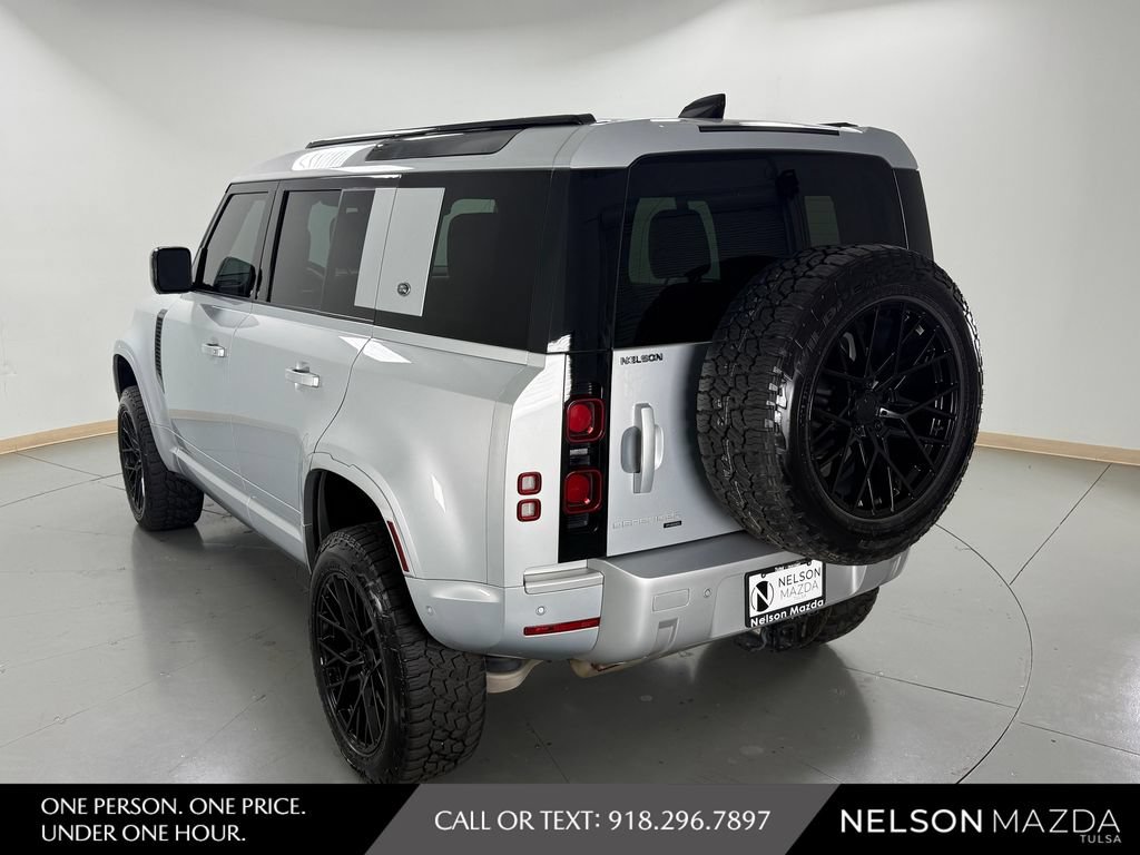 Used 2022 Land Rover Defender 110 XS Edition AWD/4WD image 8