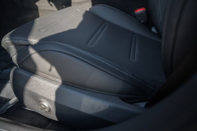 New 2026 Mercedes-Benz E 53 AMG e 4MATIC Sedan image 36