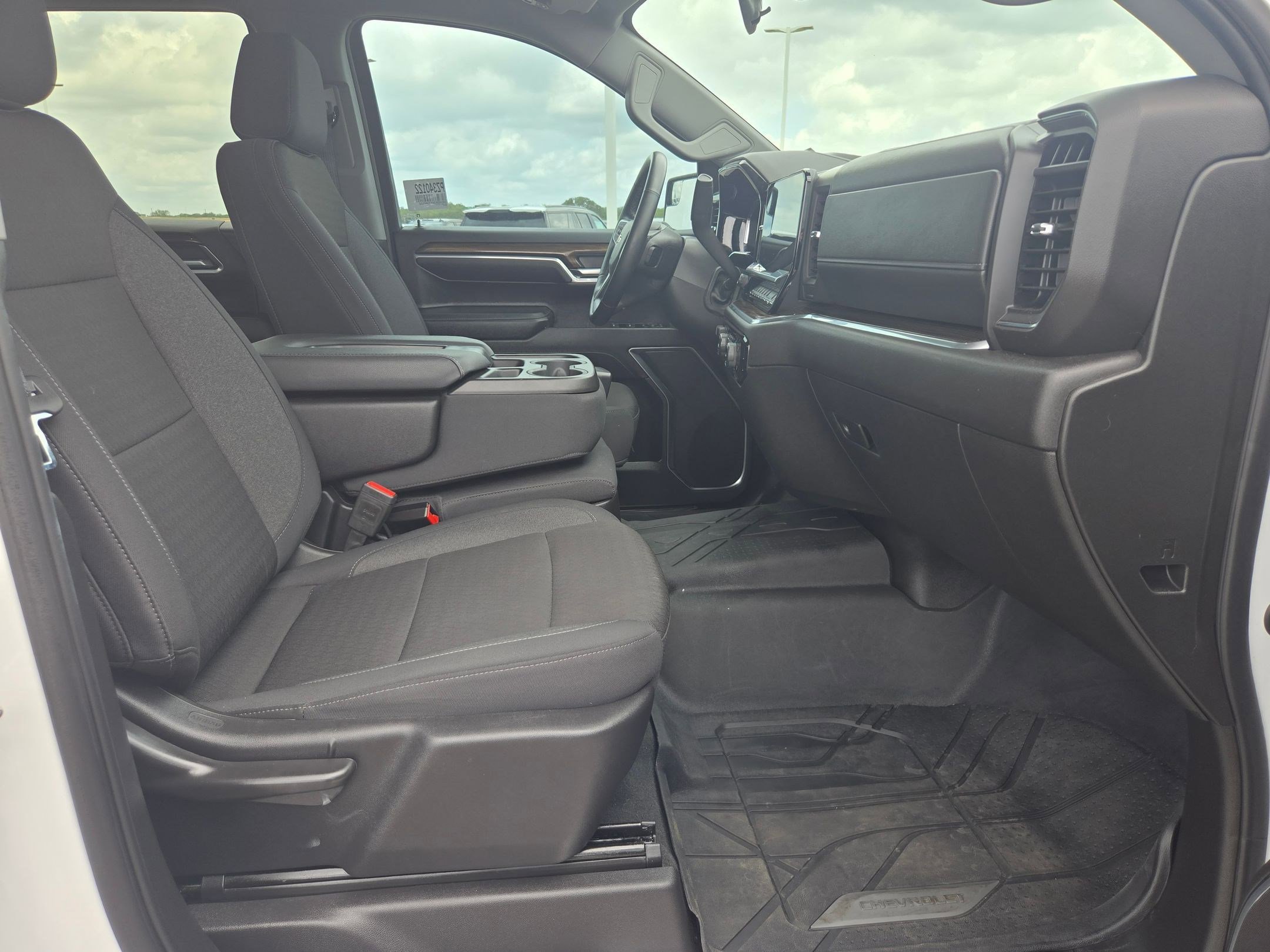 Used 2024 Chevrolet Silverado 1500 LT w/ Z71 Off-Road Package AWD/4WD image 22