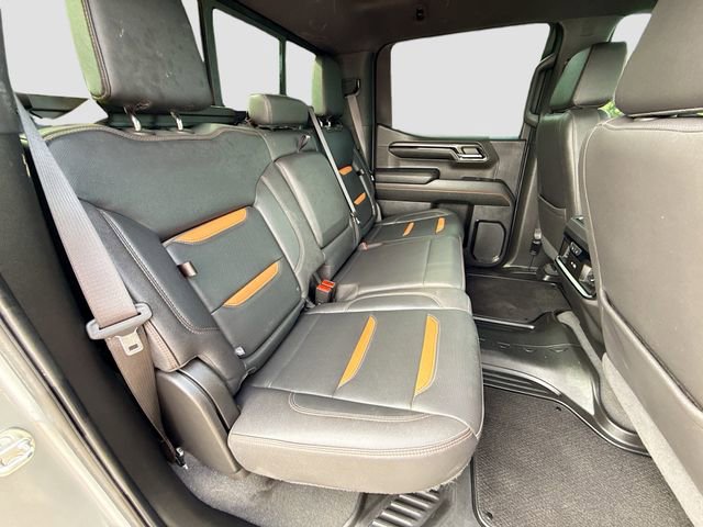 Used 2023 GMC Sierra 1500 AT4 w/ Technology Package AWD/4WD image 28