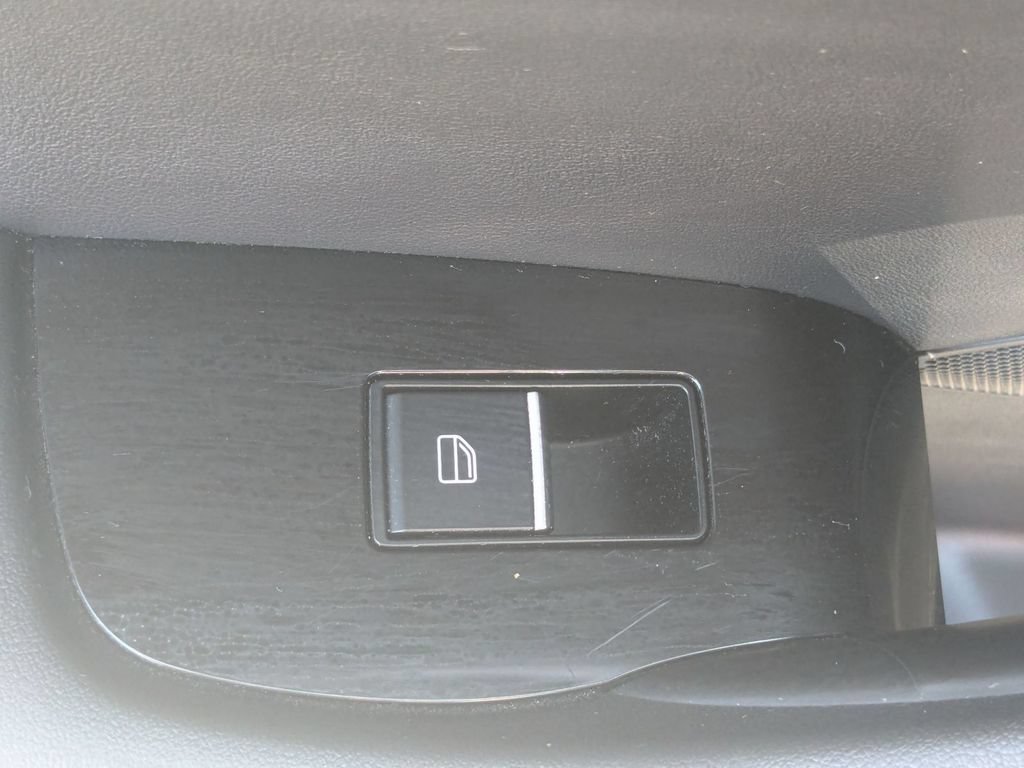 Used 2025 MAZDA MAZDA3 s Sport FWD image 25