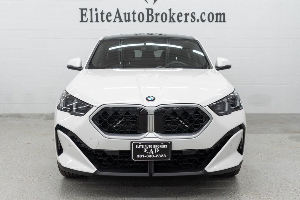 Used 2025 BMW X2 xDrive28i w/ Convenience Package AWD/4WD image 4