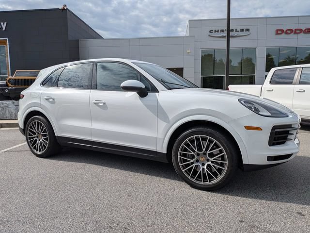 Used 2023 Porsche Cayenne Platinum Edition AWD/4WD image 2