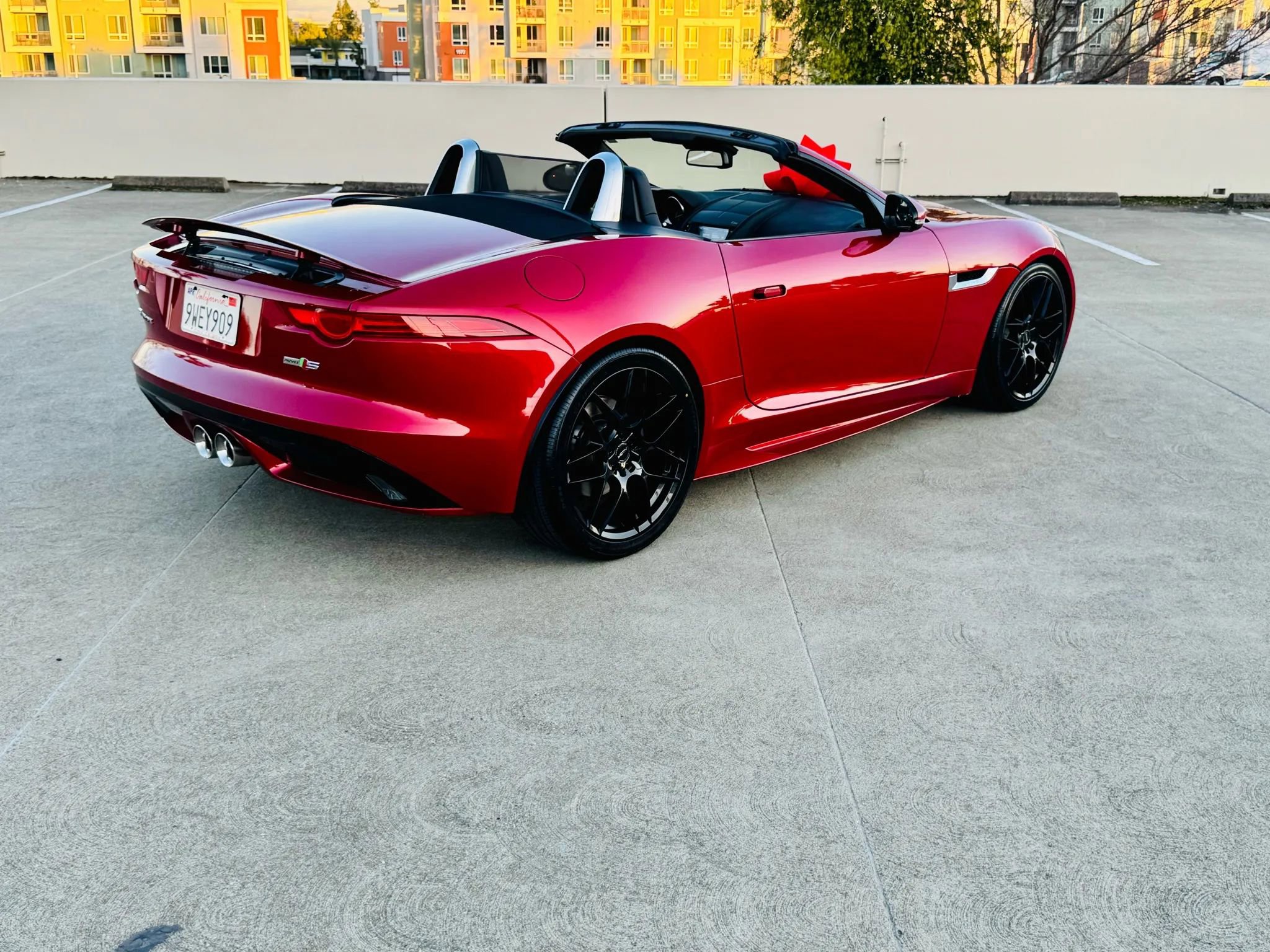 Used 2017 Jaguar F-TYPE S image 10