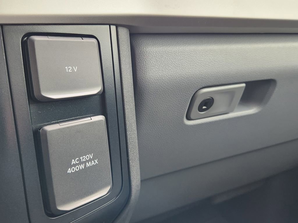 Used 2023 Ford F250 XL w/ STX Appearance Package image 27