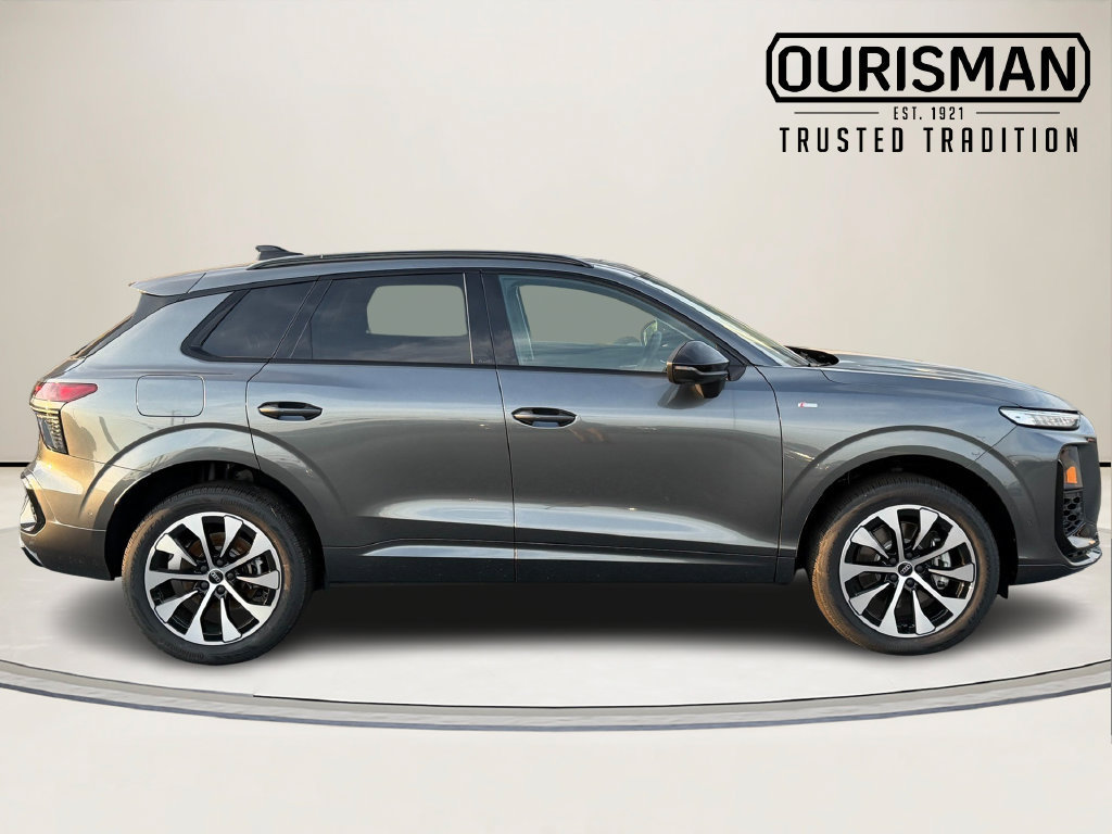 New 2026 Audi Q3 quattro 2.0T AWD/4WD image 2
