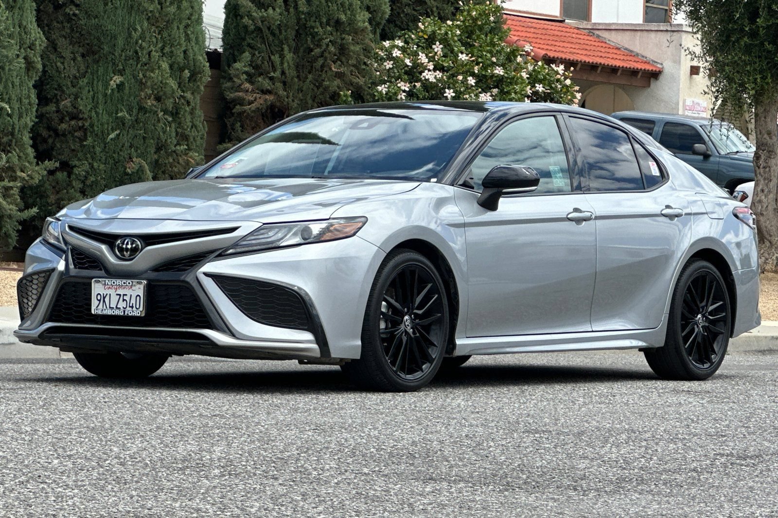 Used 2024 Toyota Camry XSE FWD image 8