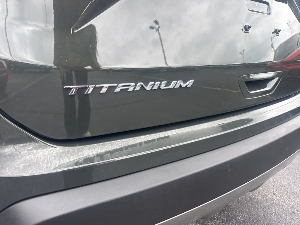 Used 2024 Ford Edge Titanium w/ Equipment Group 301A AWD/4WD image 11