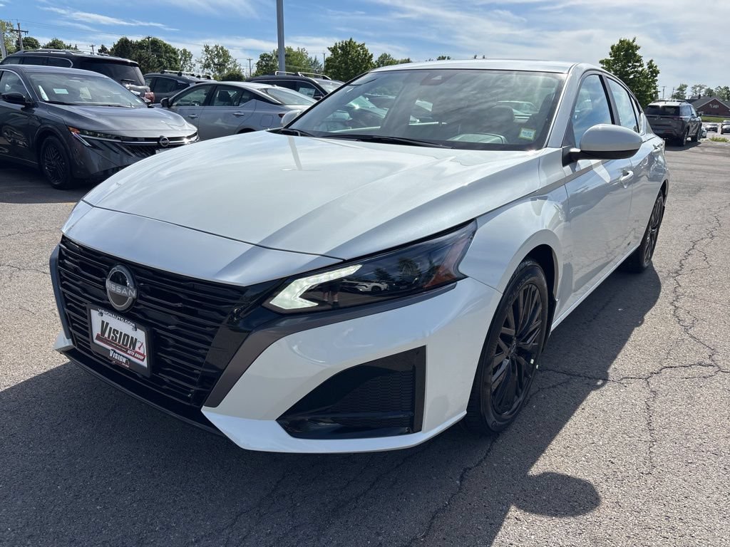 New 2026 Nissan Altima 2.5 SV w/ SV Special Edition Package FWD image 1