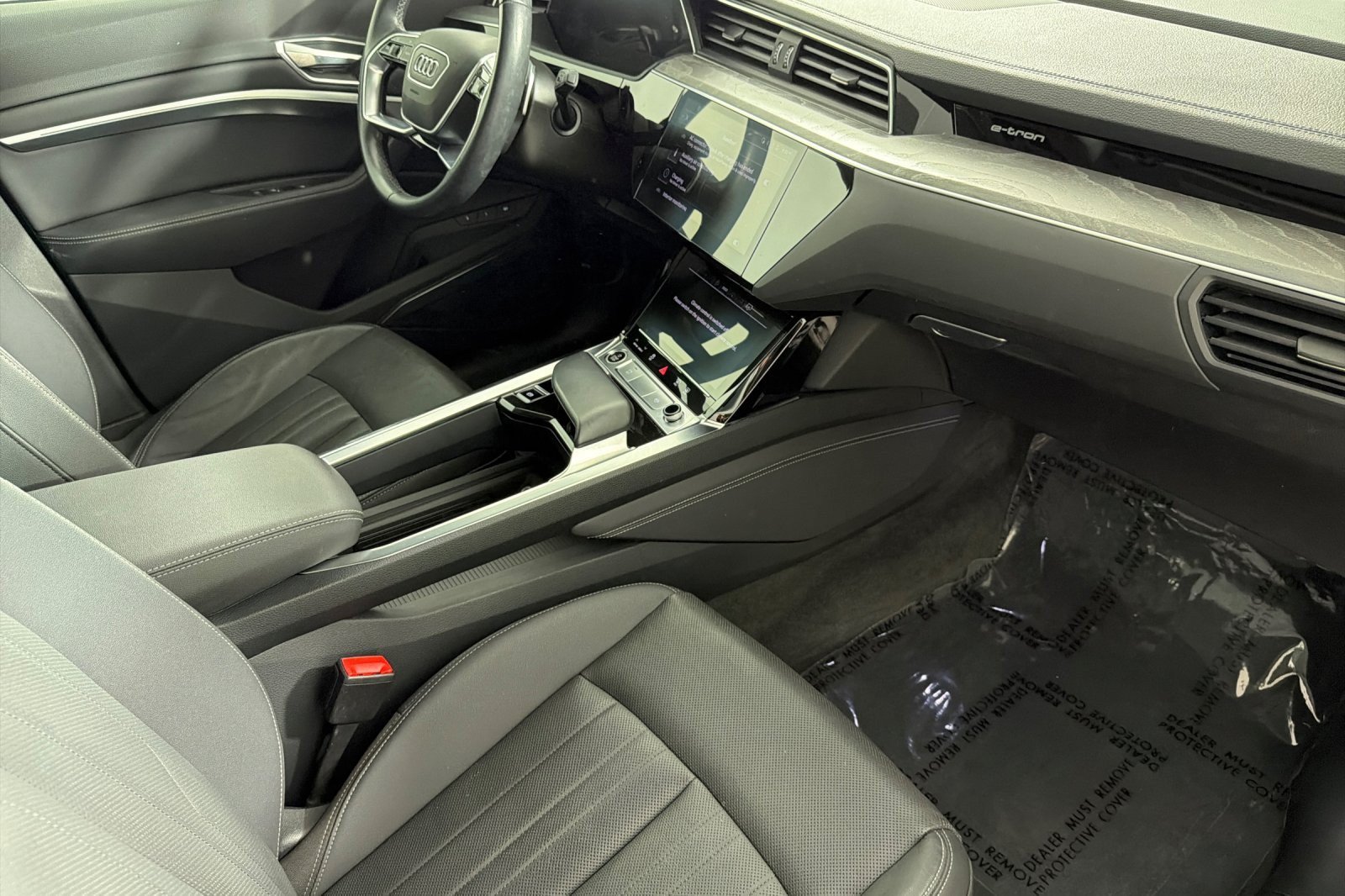 Used 2023 Audi e-tron Premium Plus w/ Premium Plus Package AWD/4WD image 15