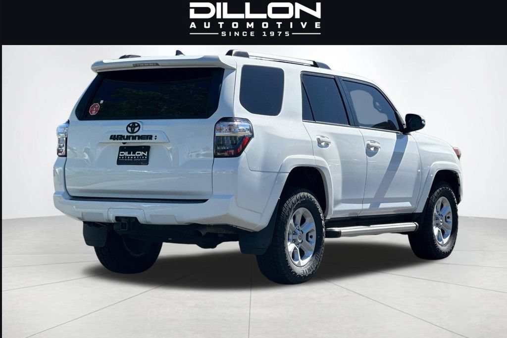 Used 2023 Toyota 4Runner SR5 Premium w/ Moonroof Package AWD/4WD image 4