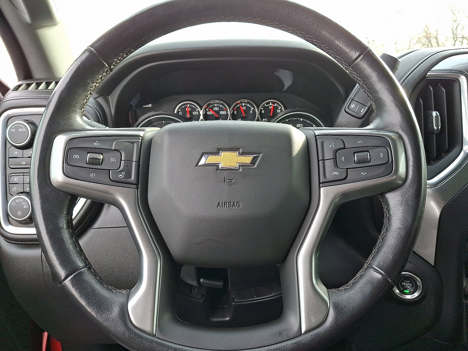 Used 2021 Chevrolet Silverado 2500 LT w/ Convenience Package image 16