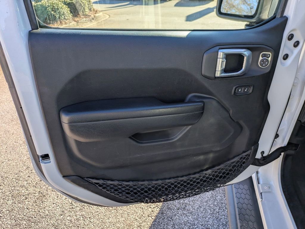 Used 2023 Jeep Wrangler Sport S image 12