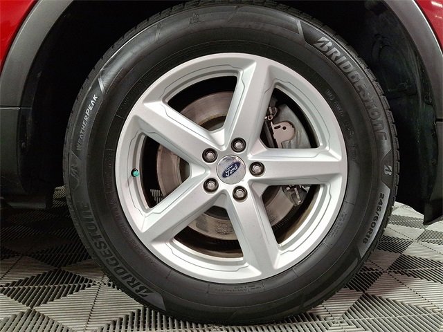 Used 2017 Ford Explorer XLT w/ Equipment Group 202A image 11