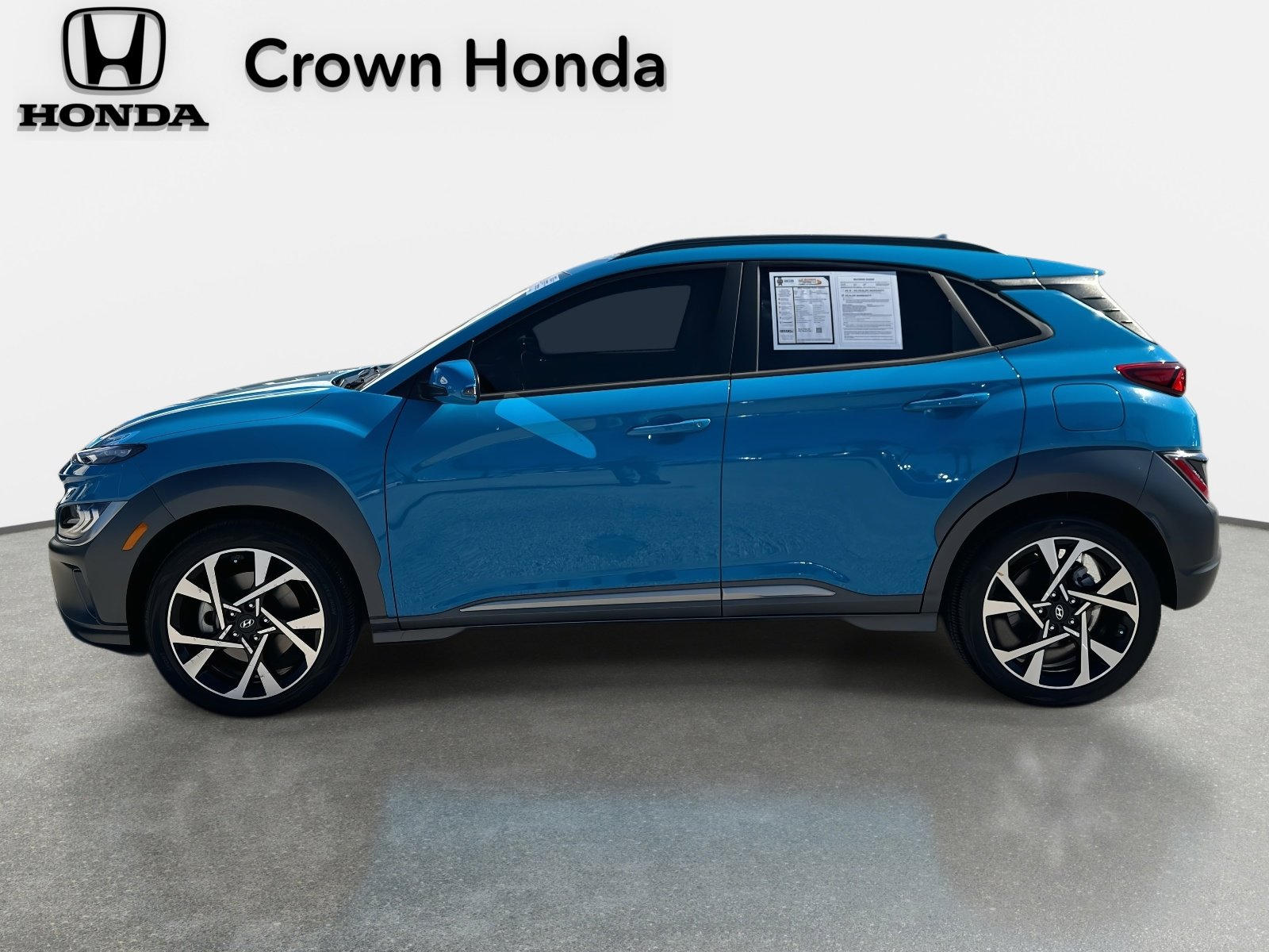 Used 2022 Hyundai Kona Limited image 2