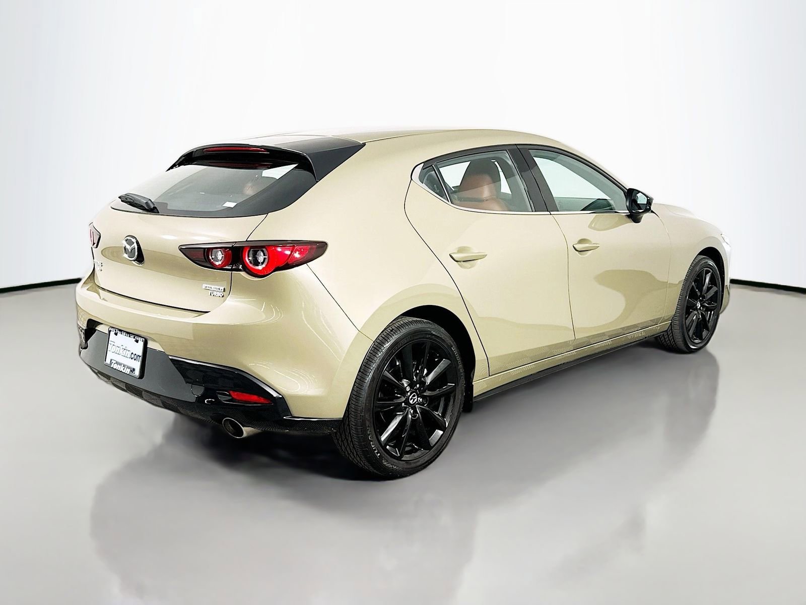 Certified 2025 MAZDA MAZDA3 Carbon AWD/4WD image 7