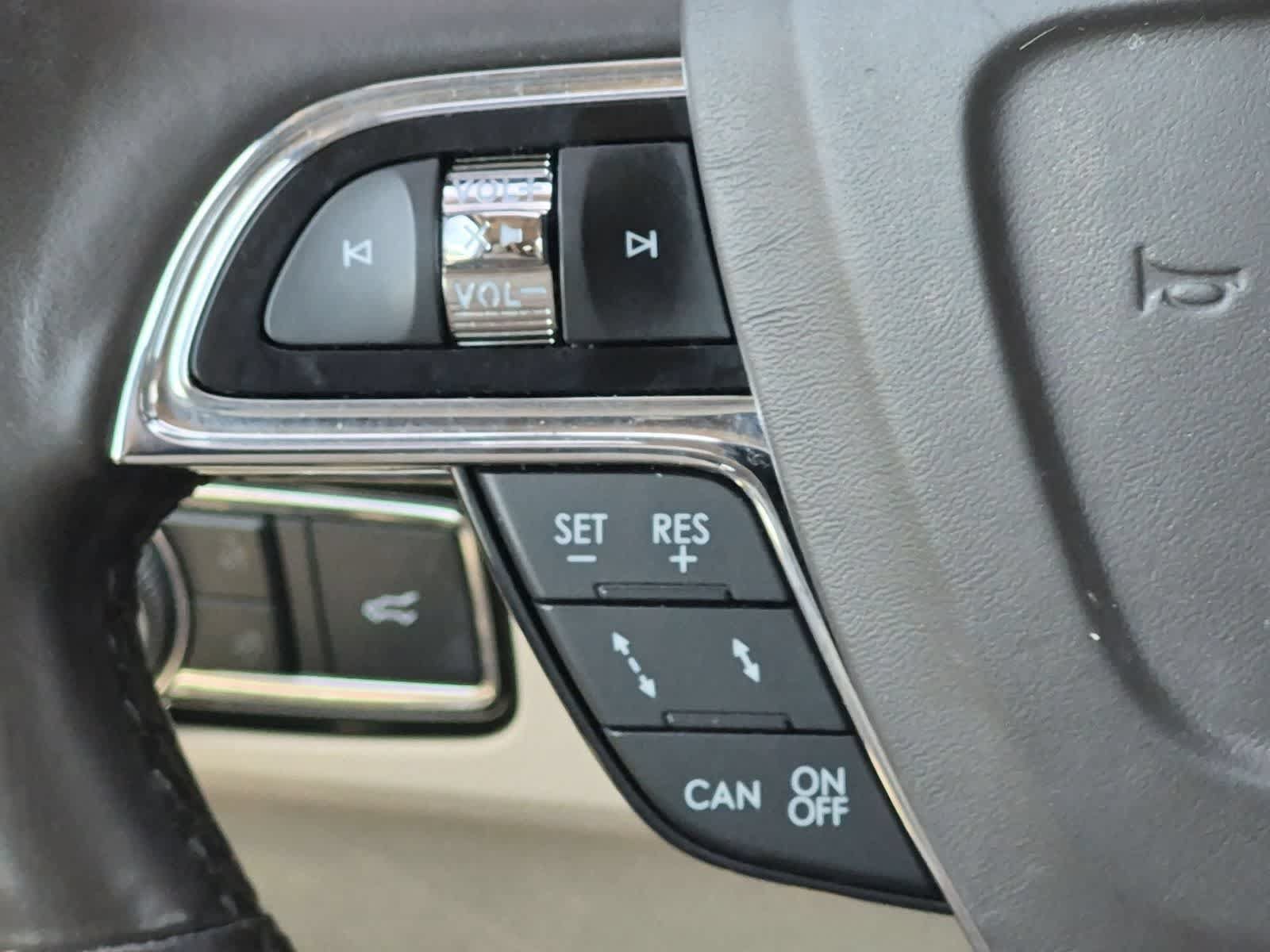 Used 2018 Lincoln Navigator Reserve w/ Technology Package AWD/4WD image 25
