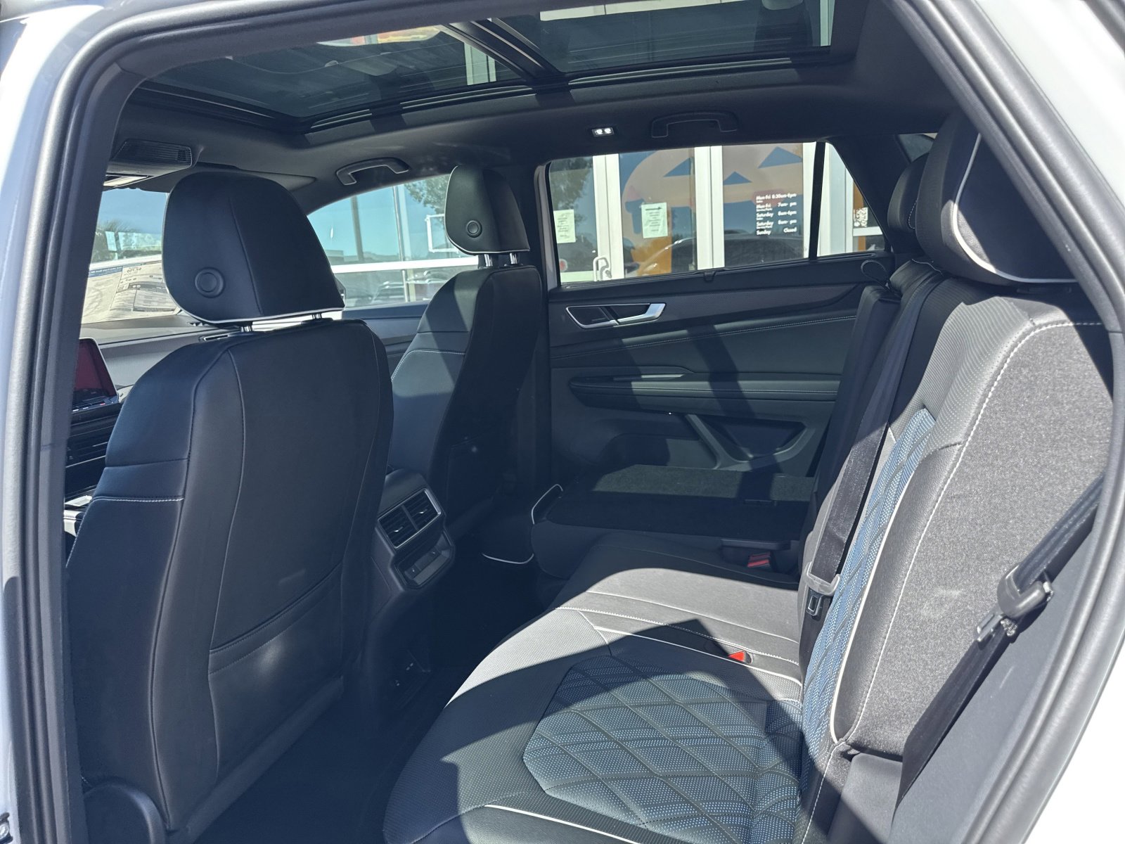 New 2026 Volkswagen Atlas Cross Sport SEL Premium R-Line image 18
