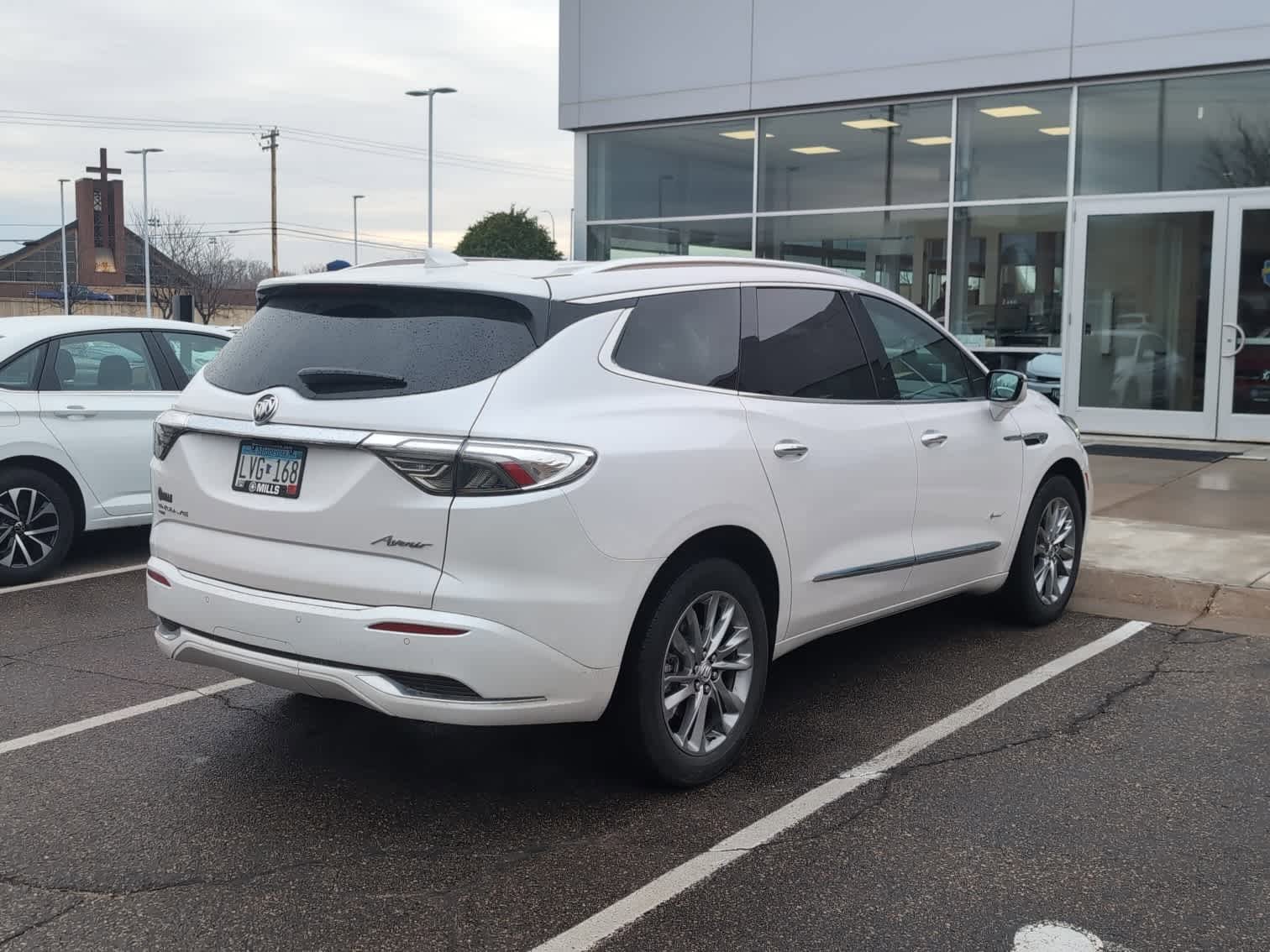 Used 2024 Buick Enclave Avenir w/ Avenir Technology Package AWD/4WD image 10