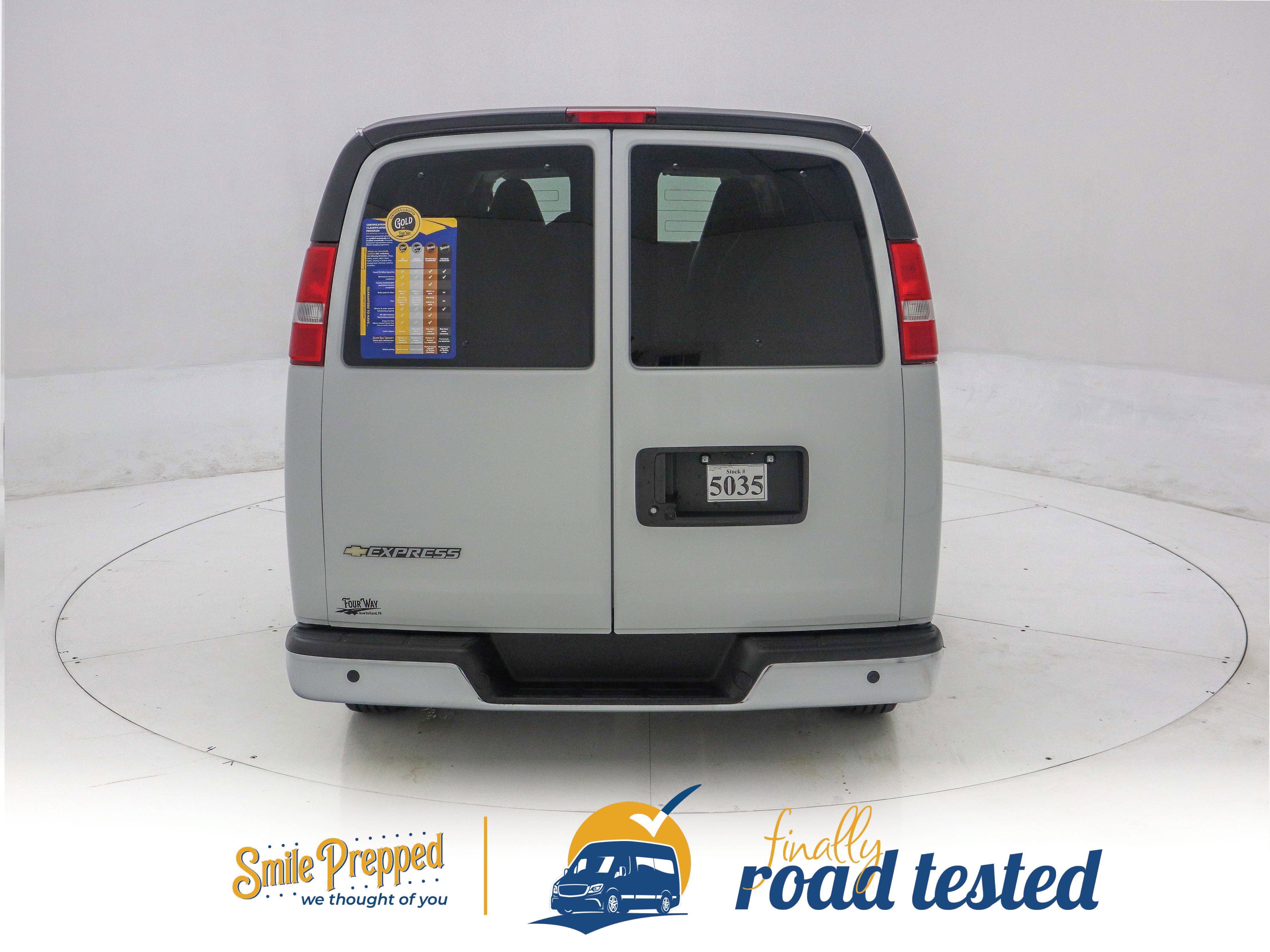 Used 2024 Chevrolet Express 2500 image 5