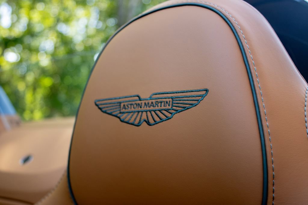 Used 2026 Aston Martin V8 Vantage Coupe image 5