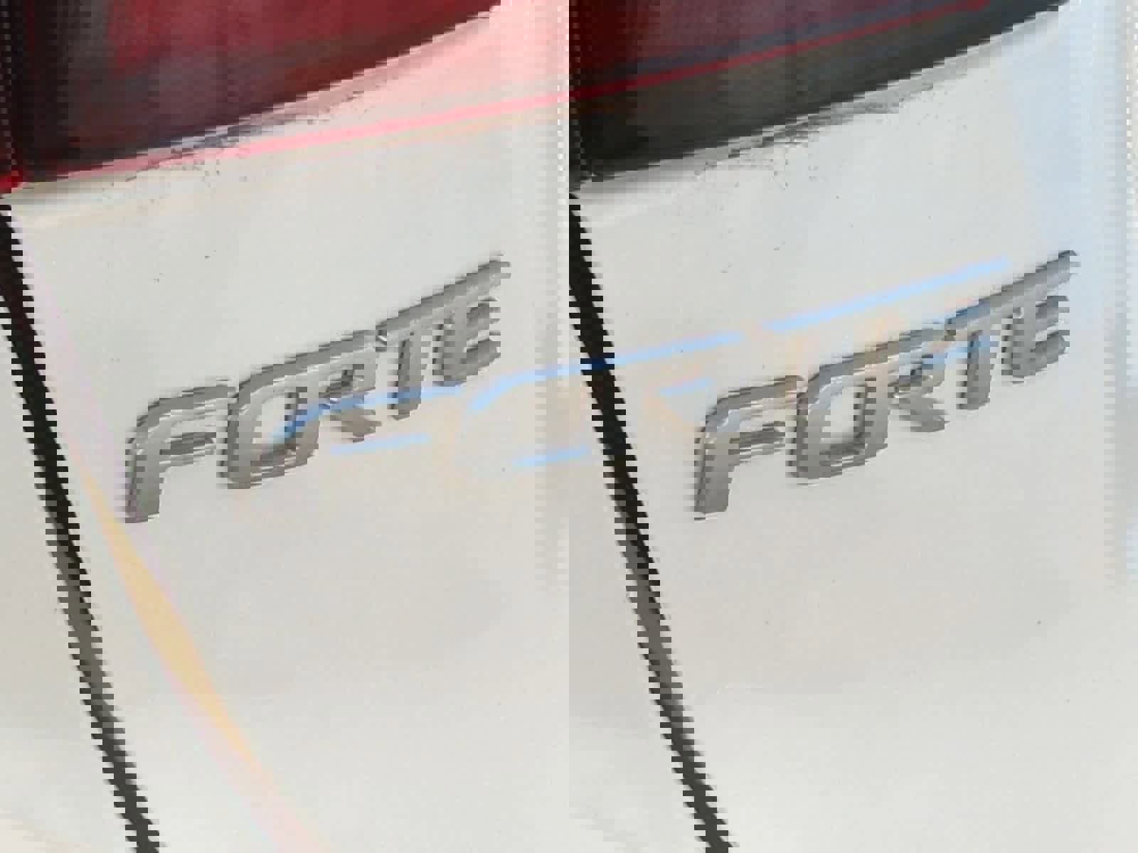 Used 2023 Kia Forte GT-Line w/ GT-Line Premium Package image 13